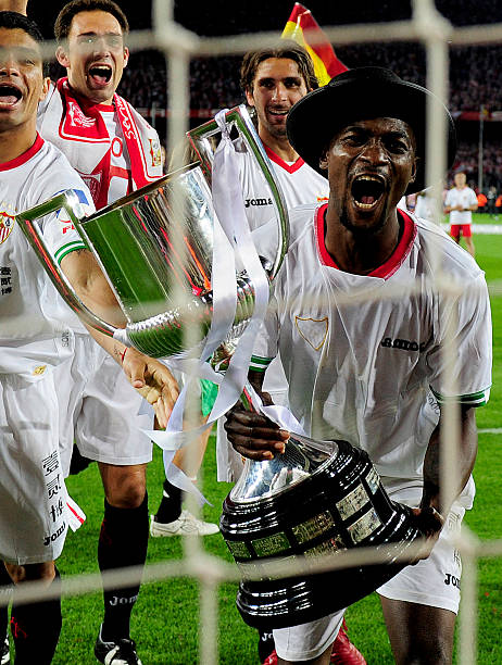 松的复出消 松的复出消